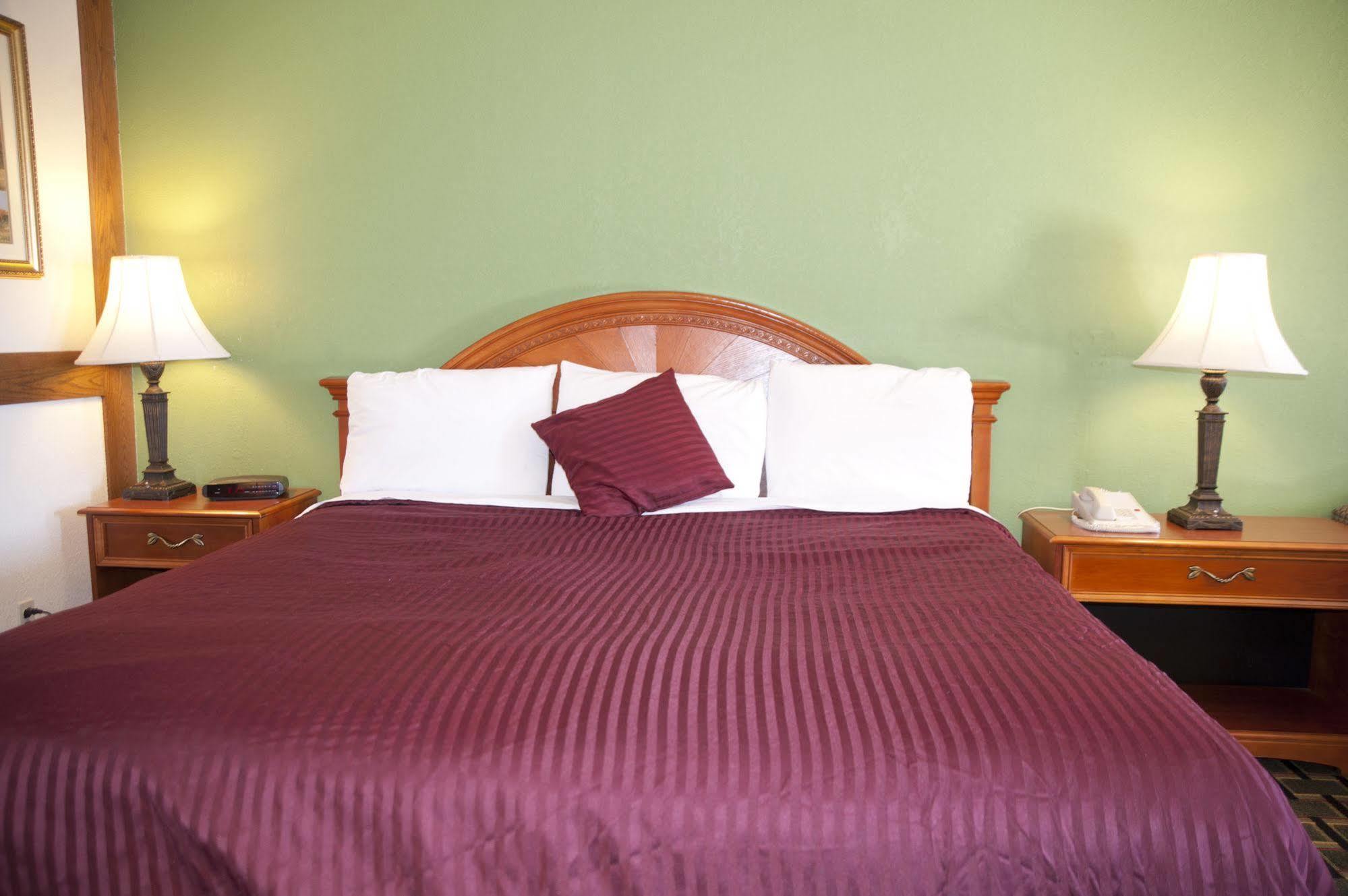 Victorian Inn & Suites Nacogdoches Ngoại thất bức ảnh